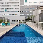 706 - Apto Com Piscina Prox Bras E Centro